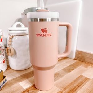 Stanley 2.0 40oz in Pink Dusk